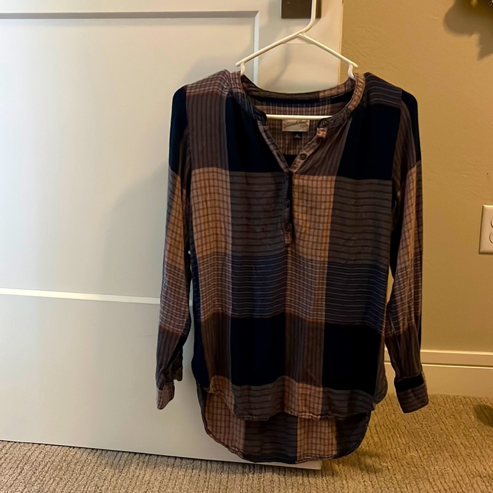 Long sleeve casual top